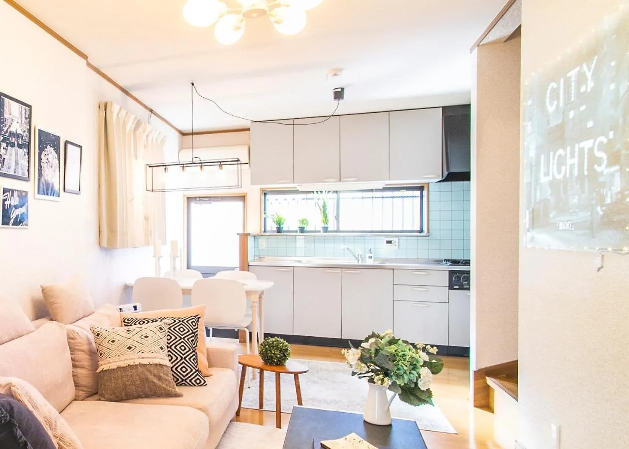 Harmonia Tokyo Koiwa: Convenient City Stay for 6 0*,