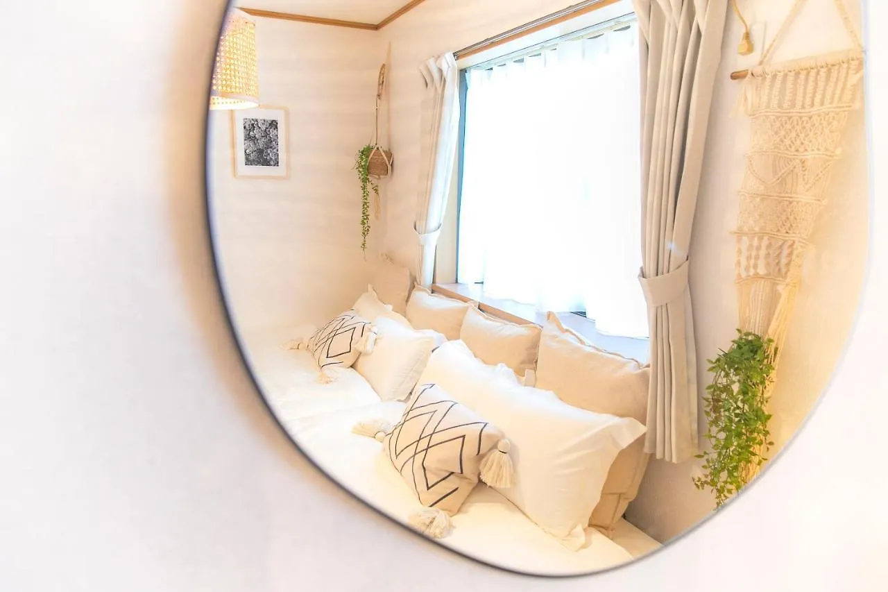 Apartment Harmonia Tokyo Koiwa: Convenient City Stay for 6